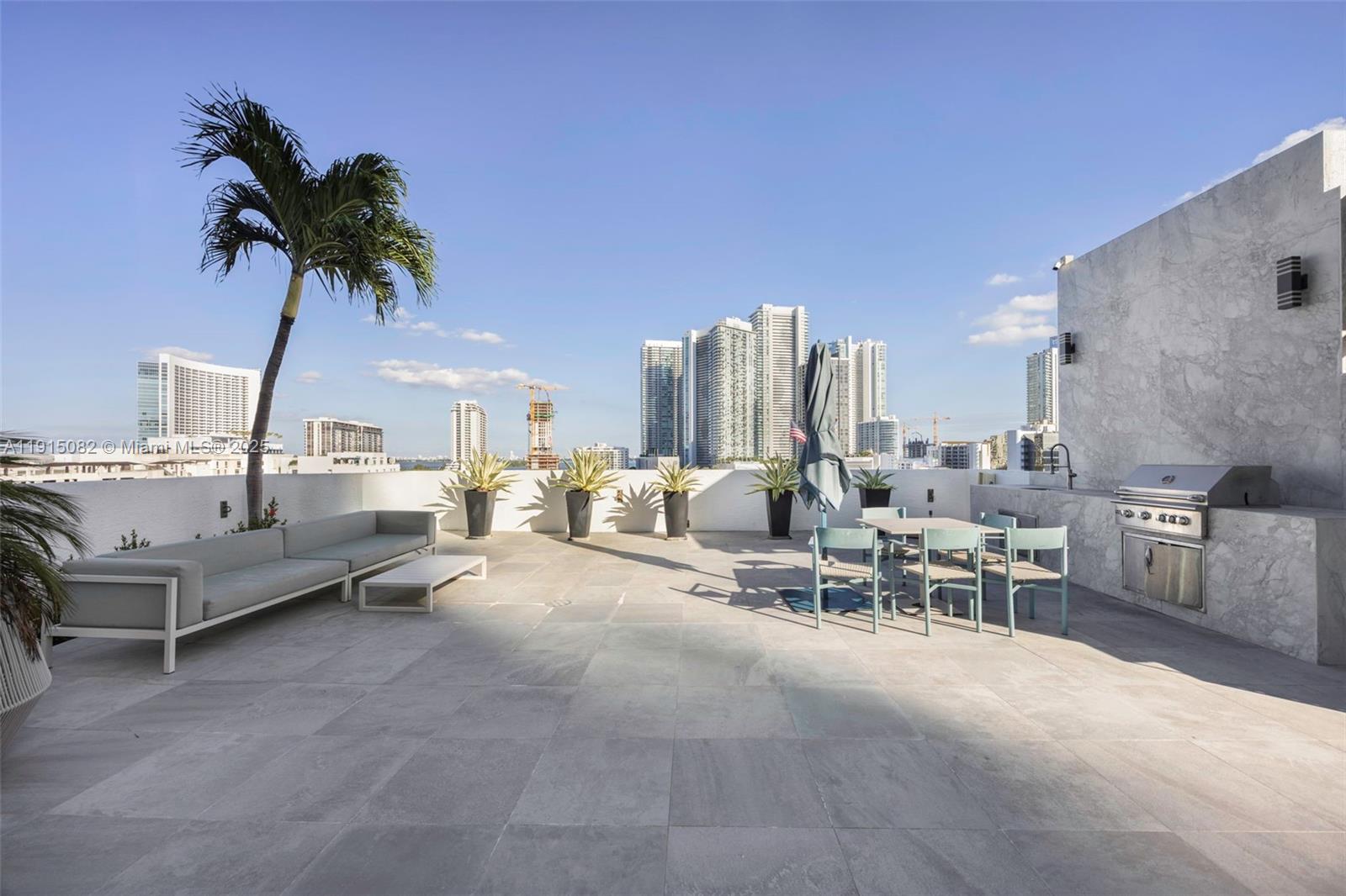 FOUR MIDTOWN MIAMI CONDO - Residential
