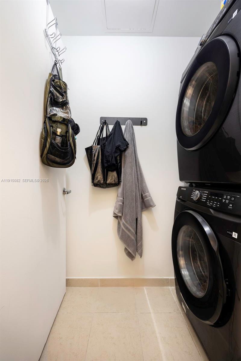 FOUR MIDTOWN MIAMI CONDO - Residential