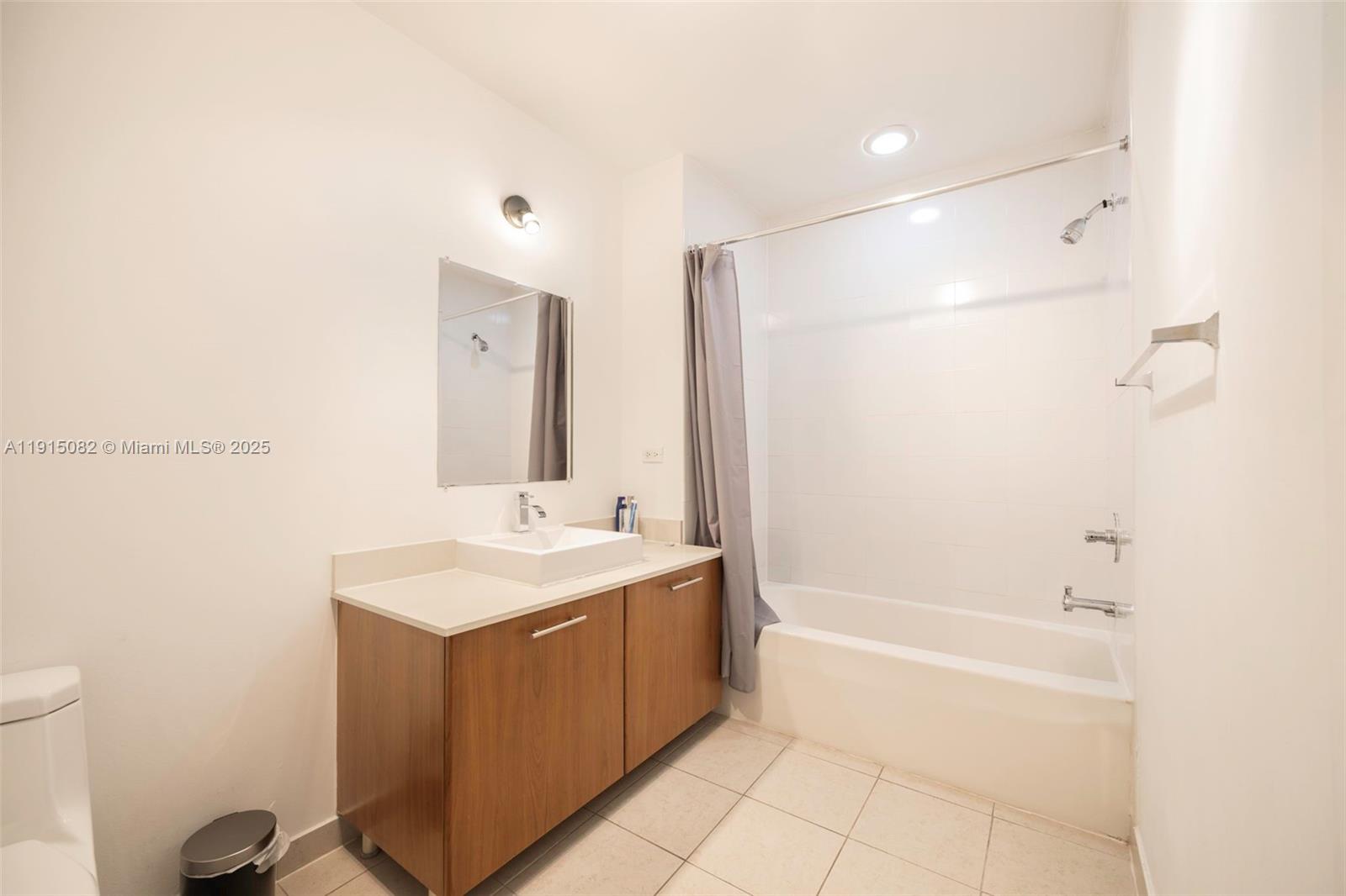 FOUR MIDTOWN MIAMI CONDO - Residential