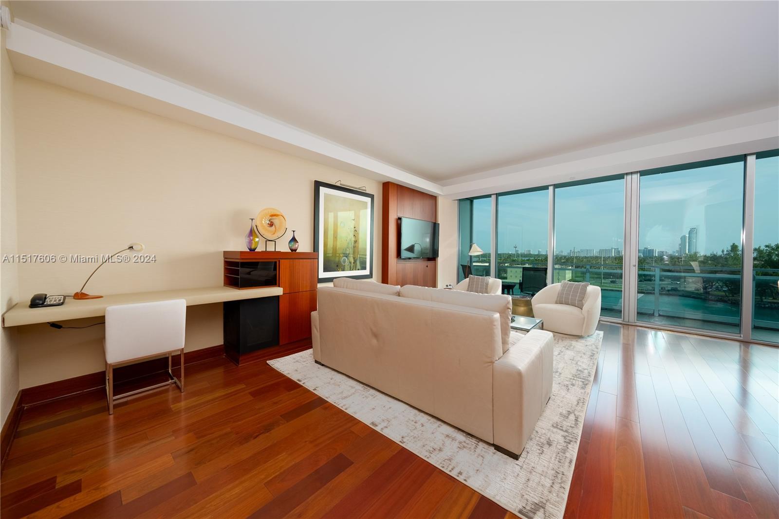 RITZ CARLTON - Residential Lease