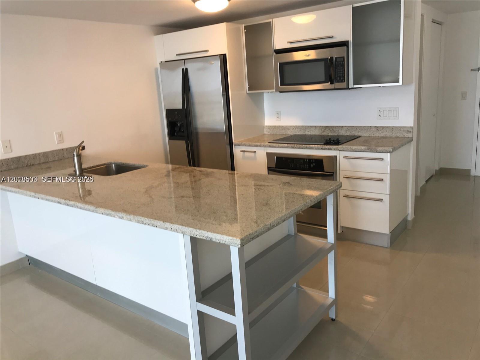 185 SW 7th St 2805