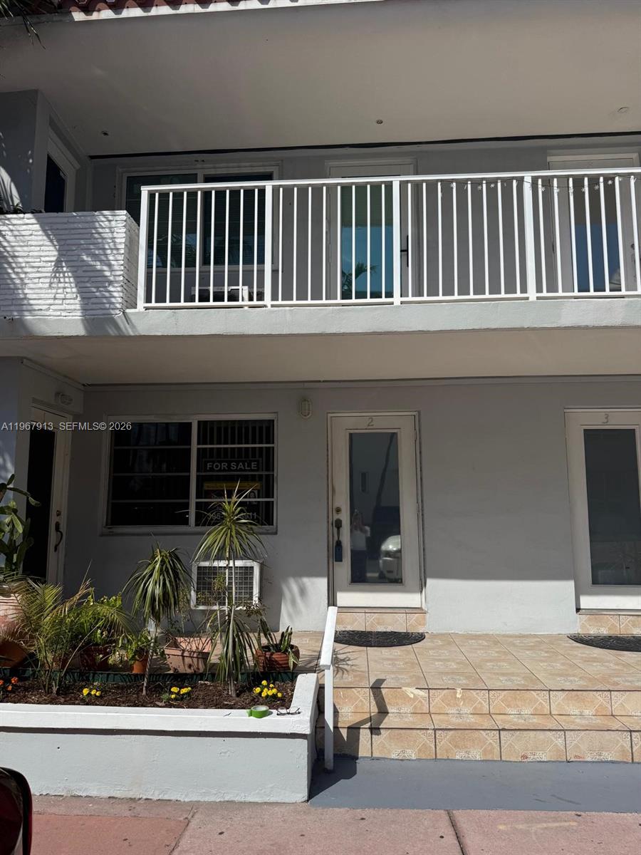 WATERSIDE CONDO - Residential