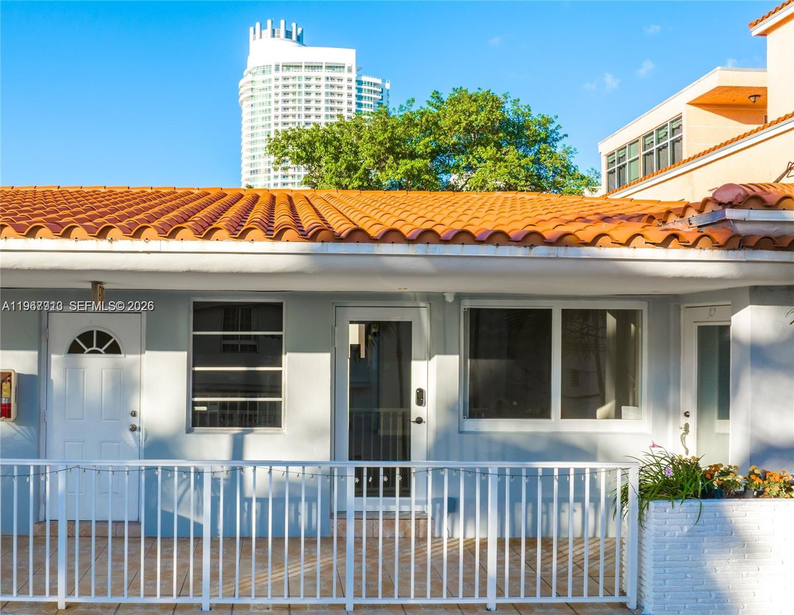 4201 Indian Creek Dr 2