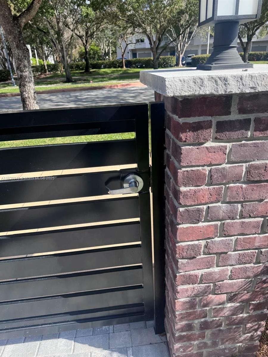 AMERICAN EXPRESS TRACT - Residential