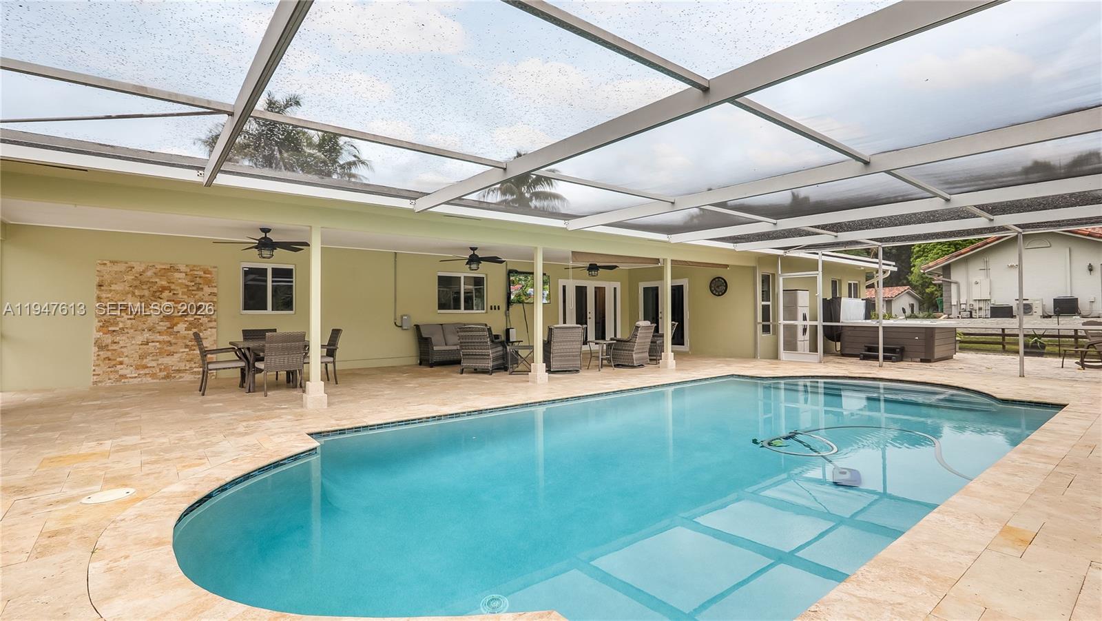 DAVIE FARMETTES - Residential