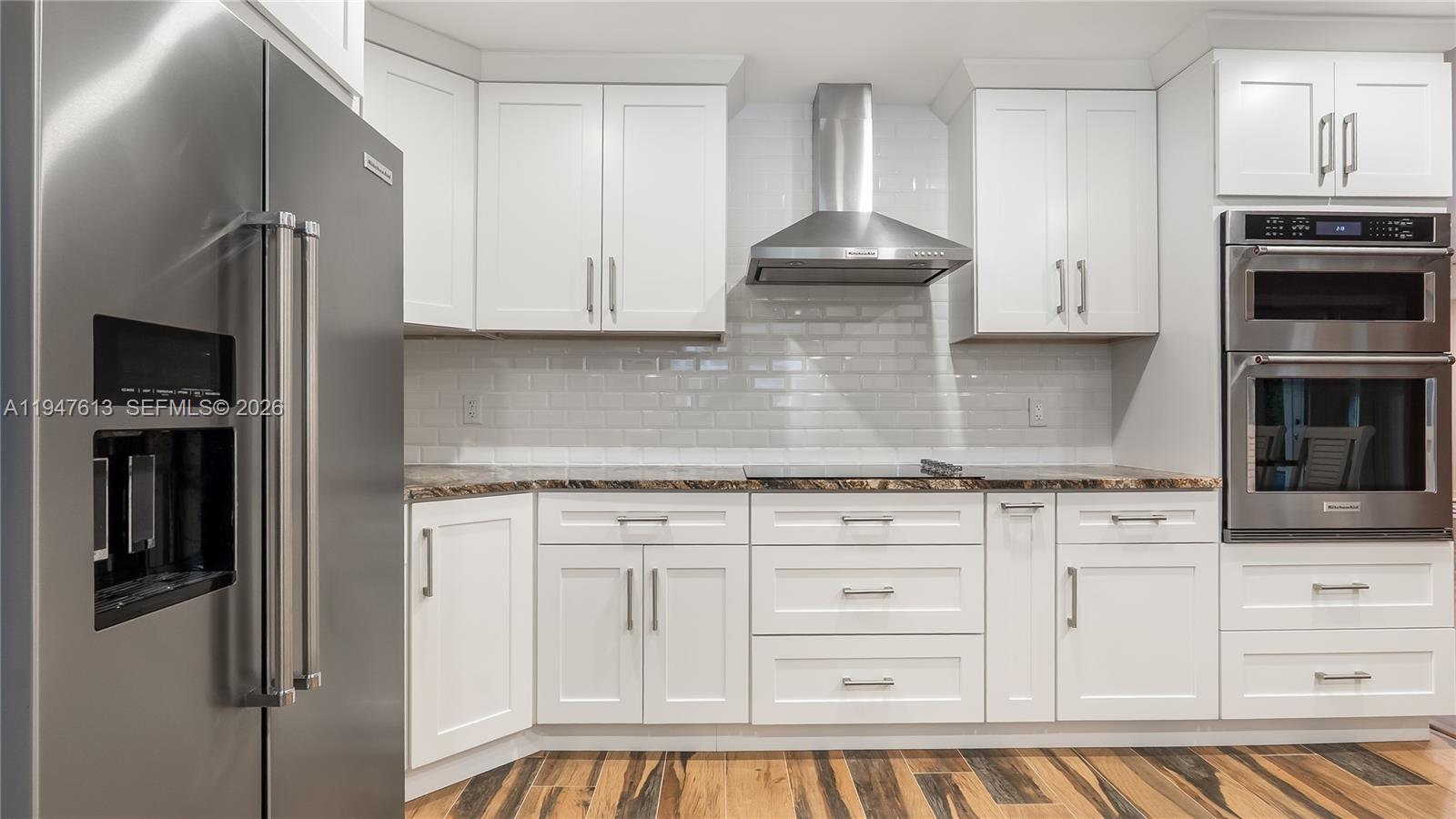 DAVIE FARMETTES - Residential