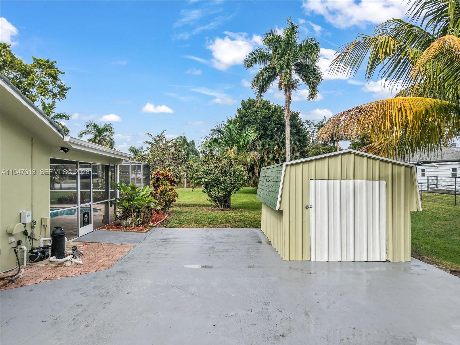 DAVIE FARMETTES - Residential