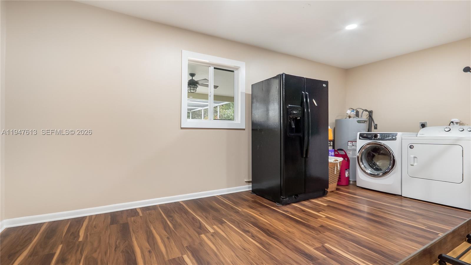 DAVIE FARMETTES - Residential