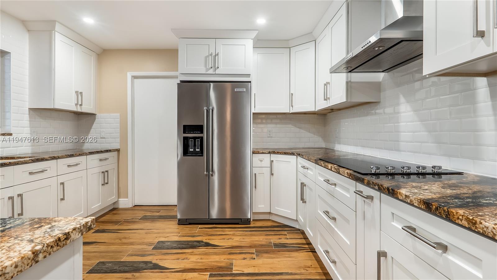 DAVIE FARMETTES - Residential