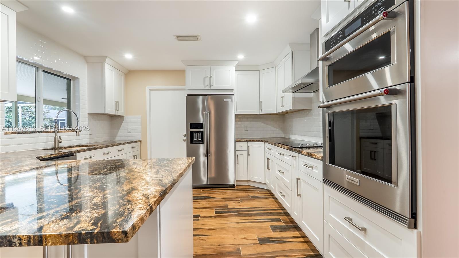 DAVIE FARMETTES - Residential