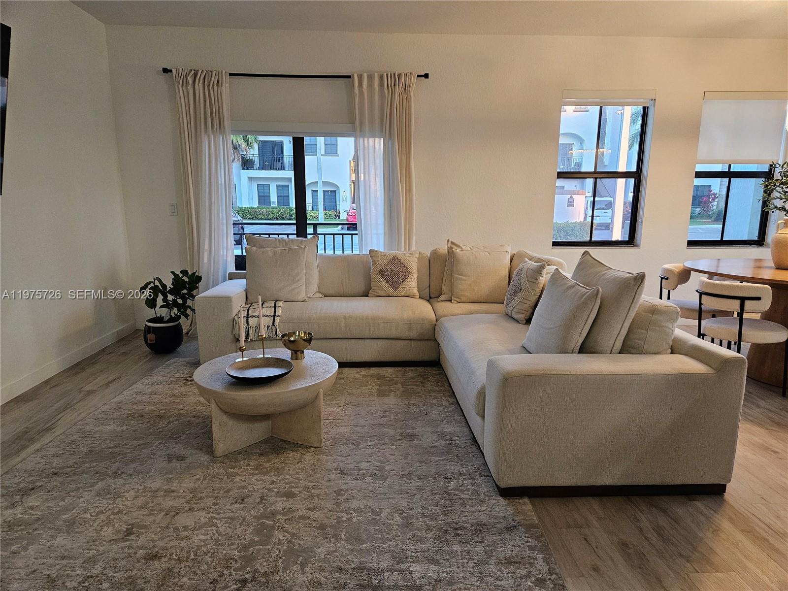 CENTURY PARK SOUTH - Residential Lease