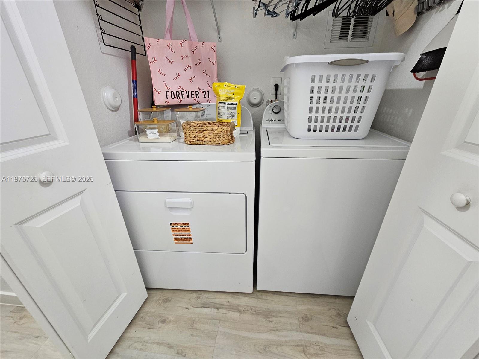 CENTURY PARK SOUTH - Residential Lease