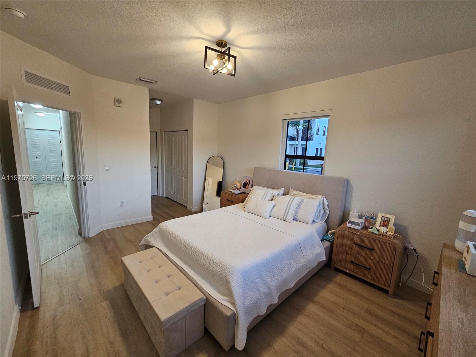 CENTURY PARK SOUTH - Residential Lease