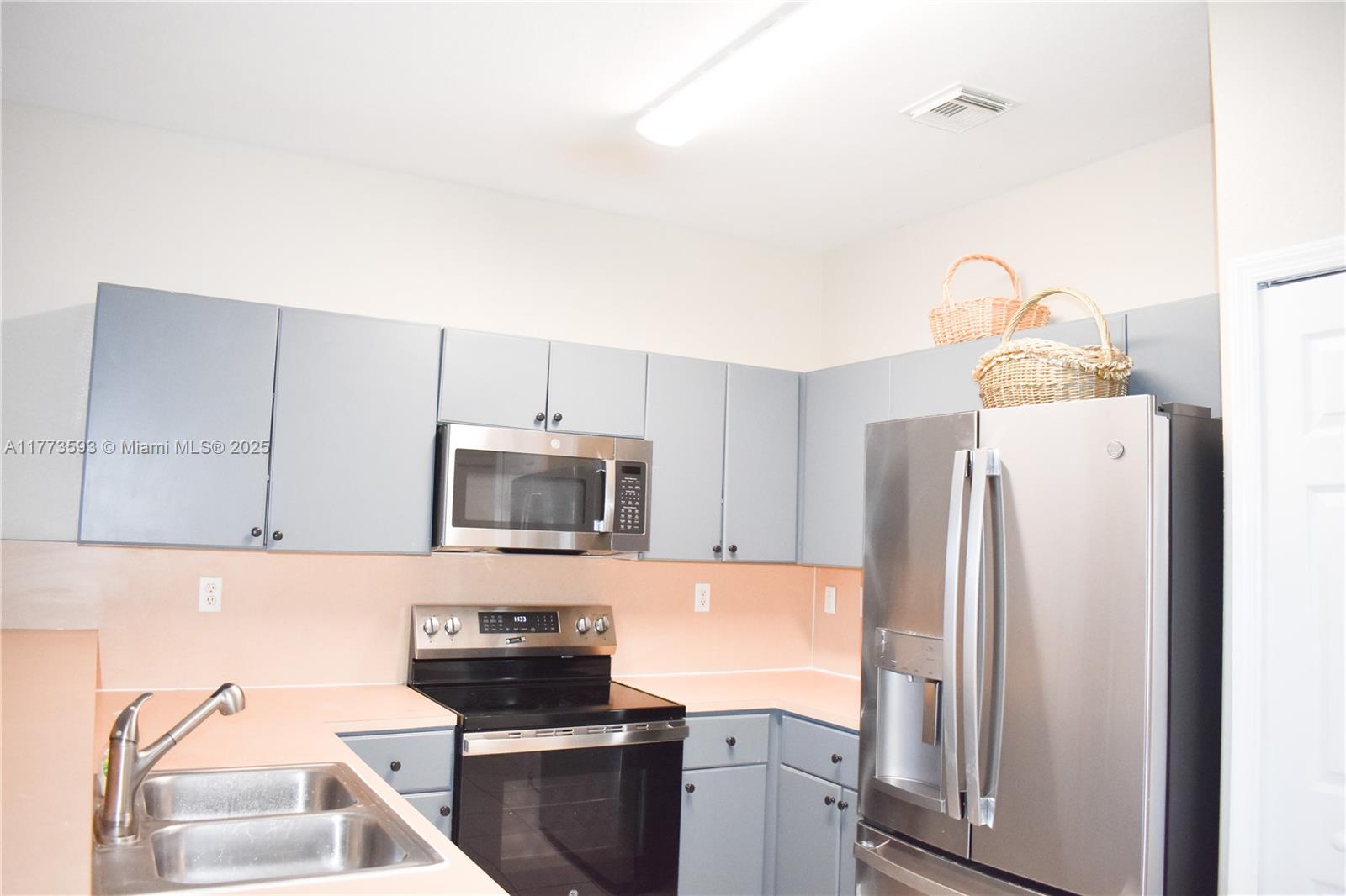 CENTURY GARDENS VILLAS - Residential Lease