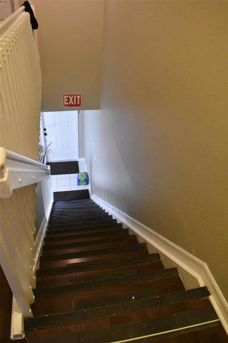 CENTURY GARDENS VILLAS - Residential Lease