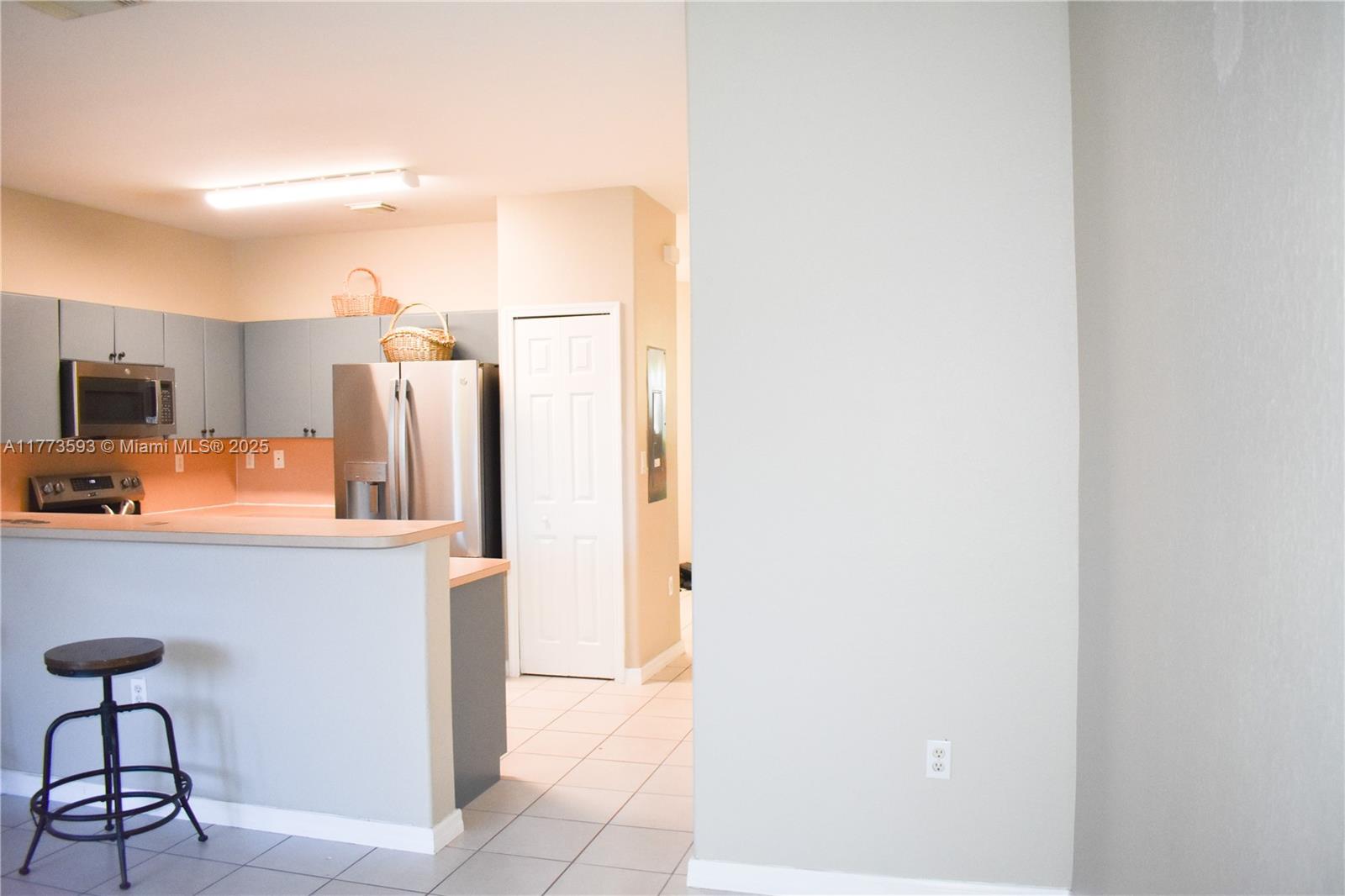 CENTURY GARDENS VILLAS - Residential Lease