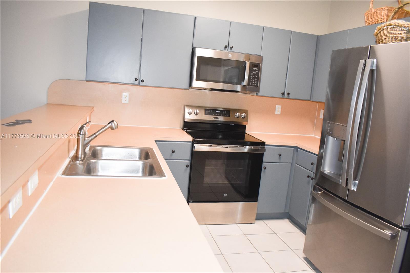 CENTURY GARDENS VILLAS - Residential Lease