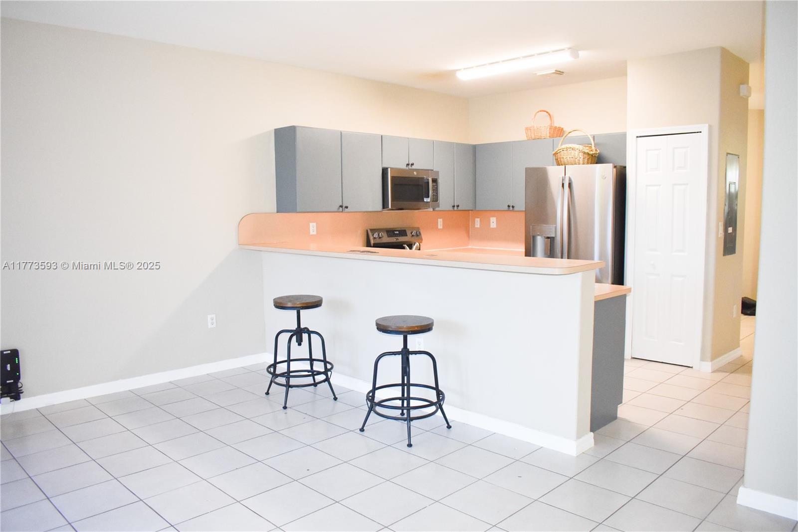 CENTURY GARDENS VILLAS - Residential Lease