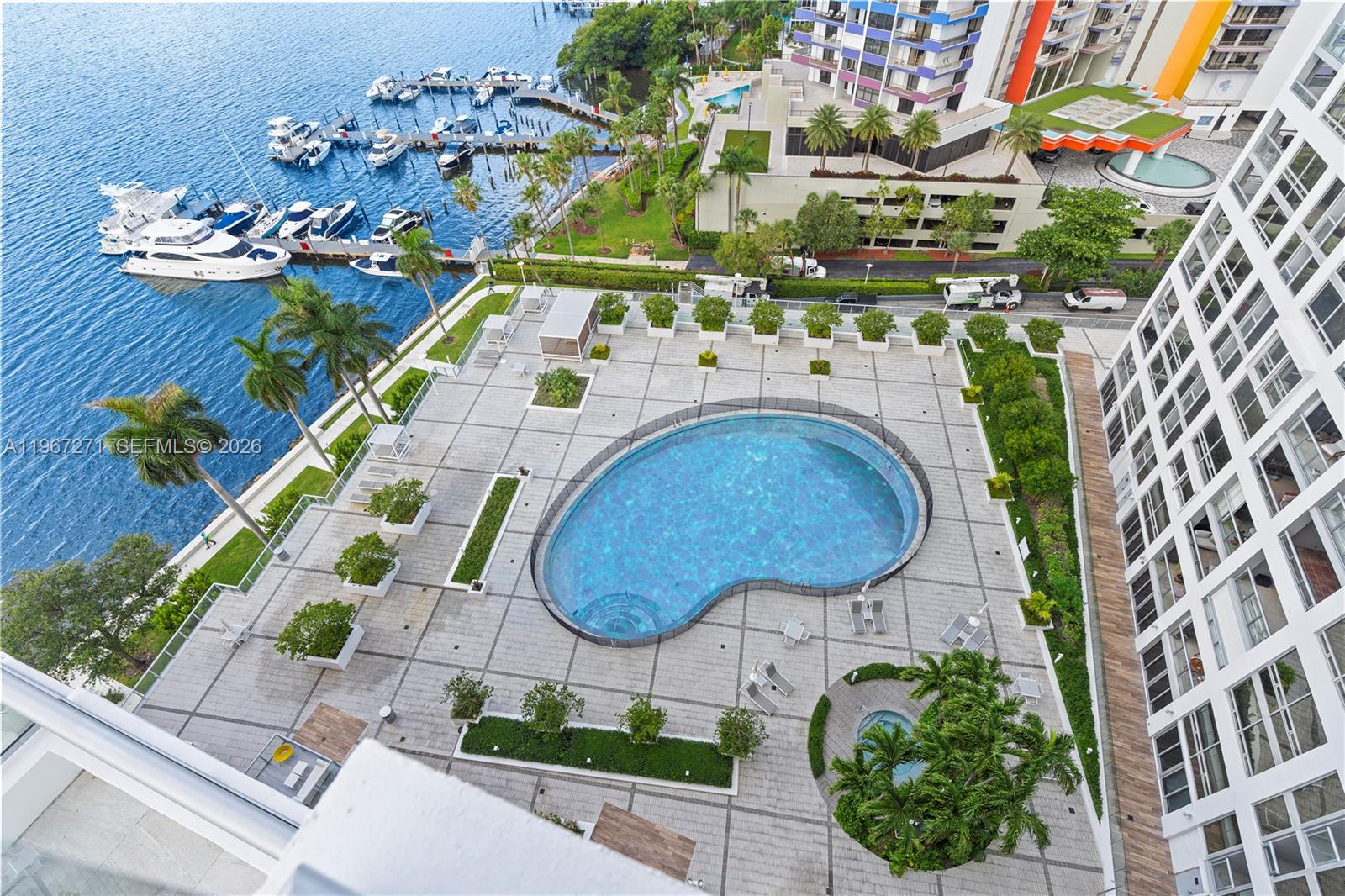 THE PALACE CONDO - Residential