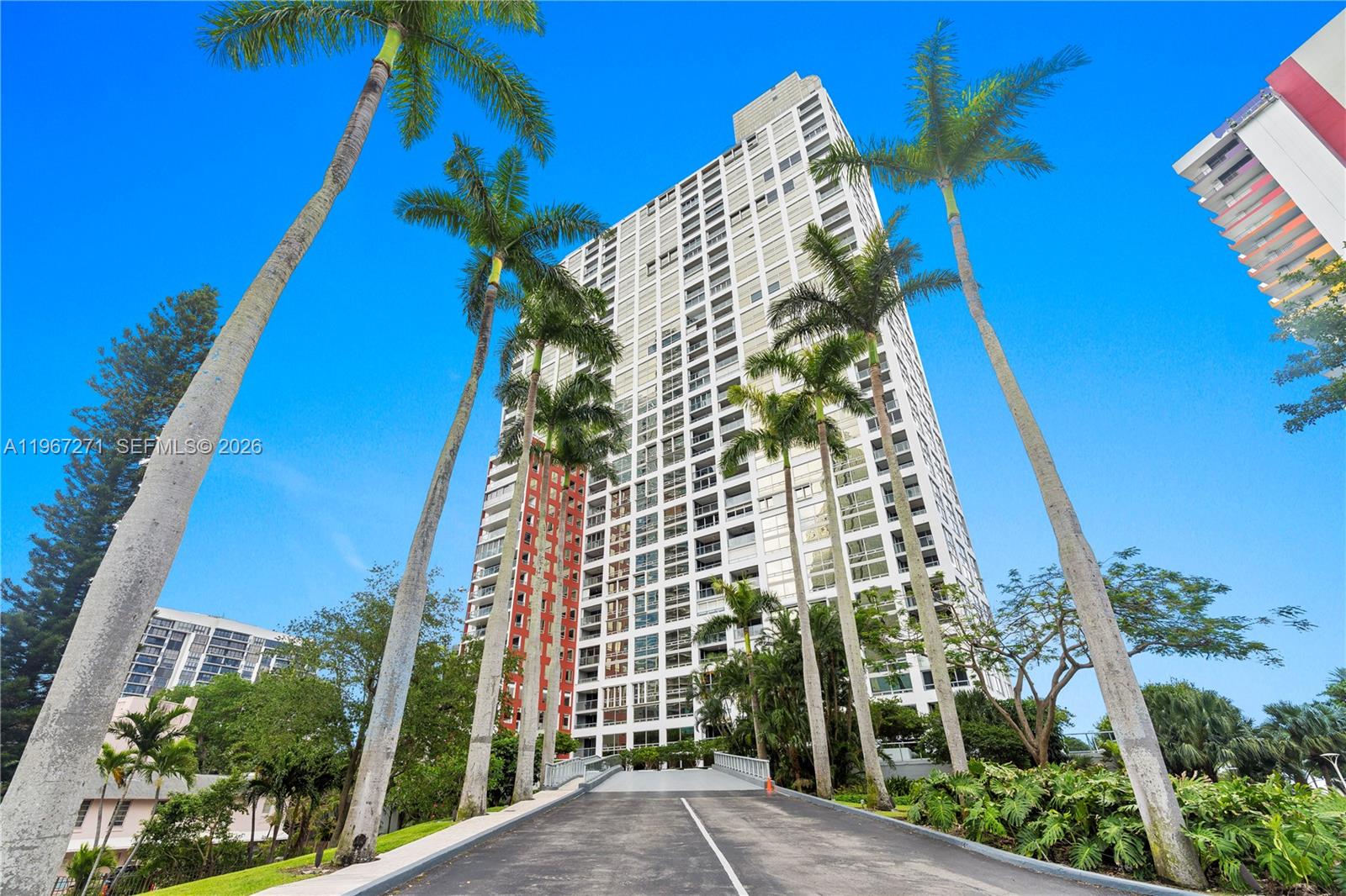 THE PALACE CONDO - Residential