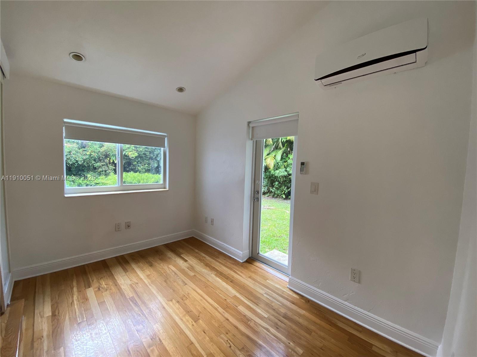 COUNTRY CLUB ESTATES SEC - Residential Lease