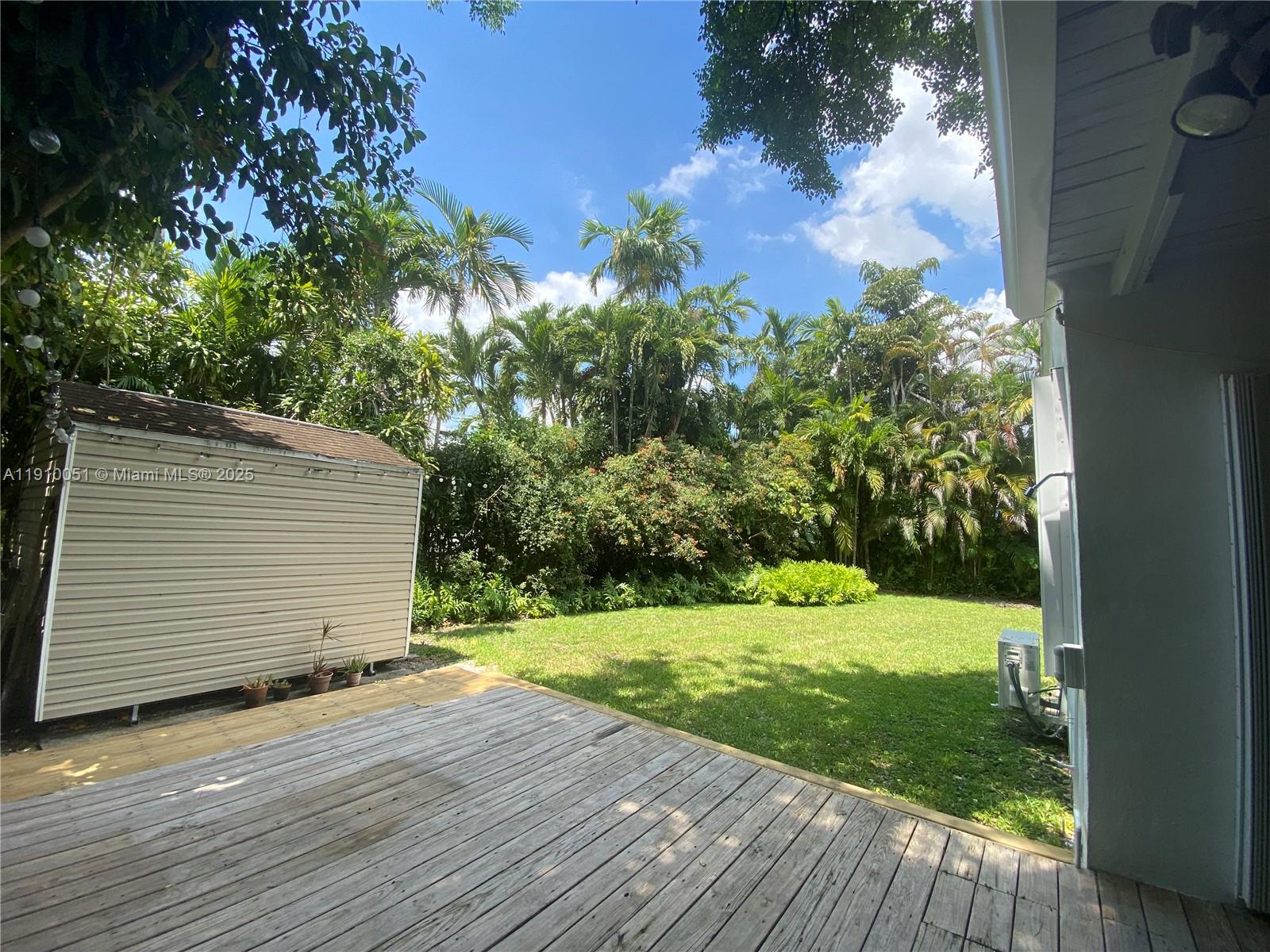 COUNTRY CLUB ESTATES SEC - Residential Lease