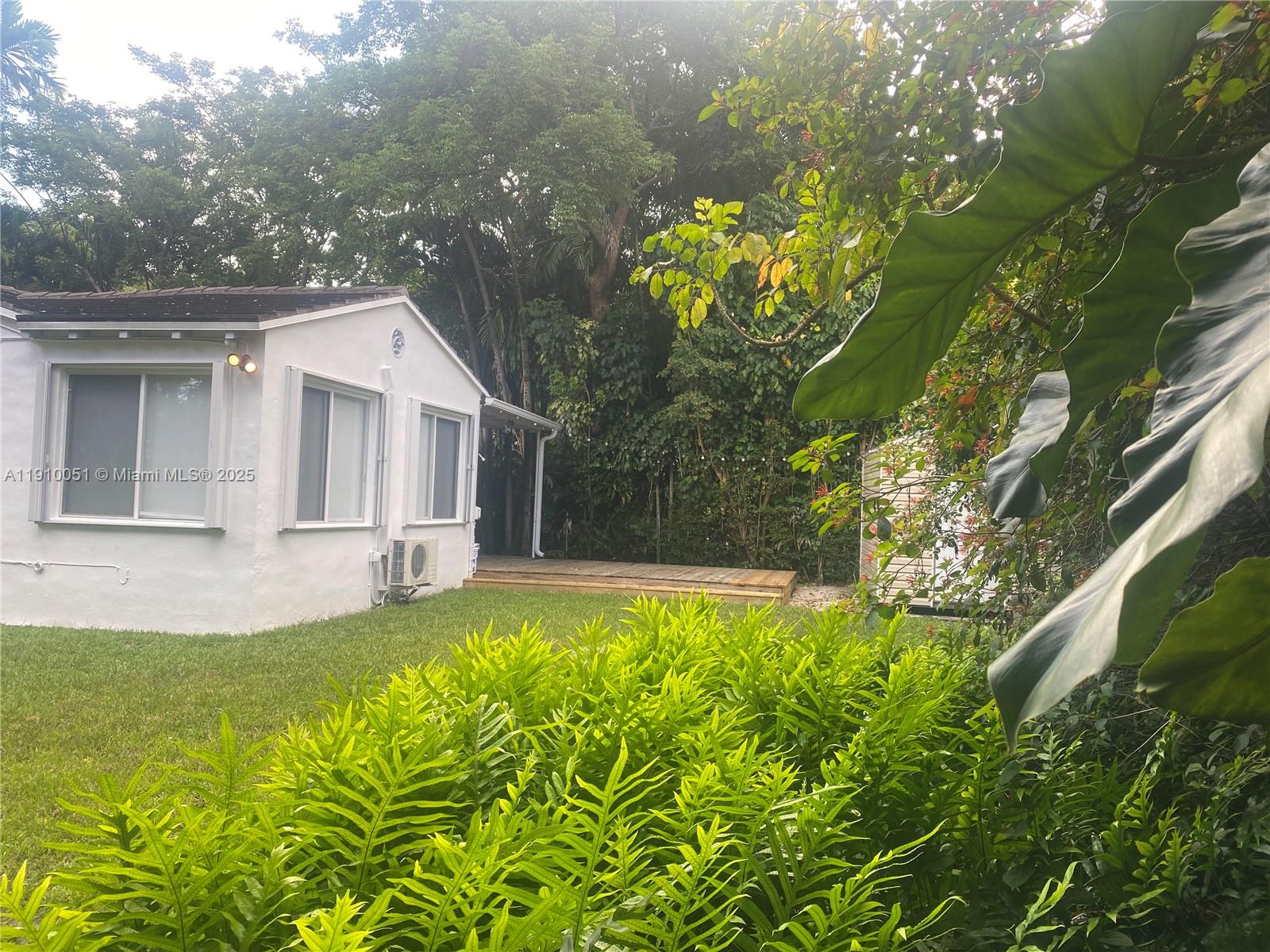 COUNTRY CLUB ESTATES SEC - Residential Lease