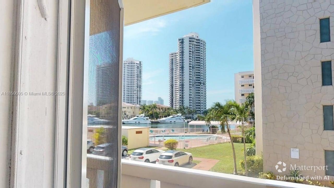 2999 Point East Dr C209