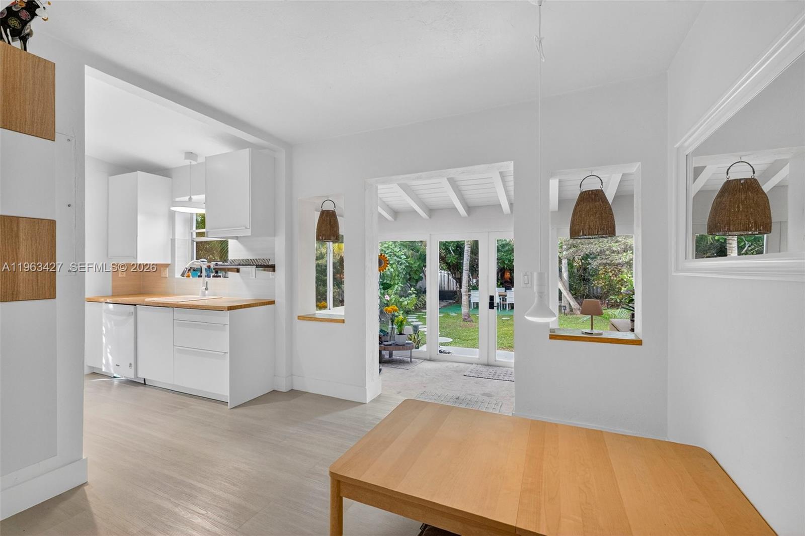 LAS OLAS BY THE SEA EXT - Land