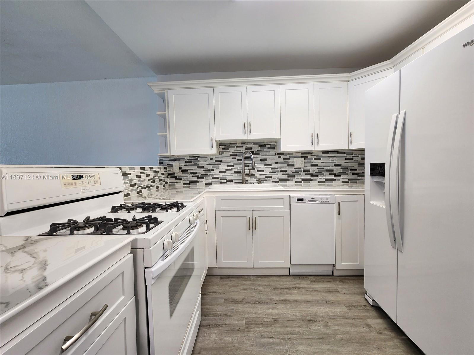 PARKER PLAZA CONDO ESTATE - Residential