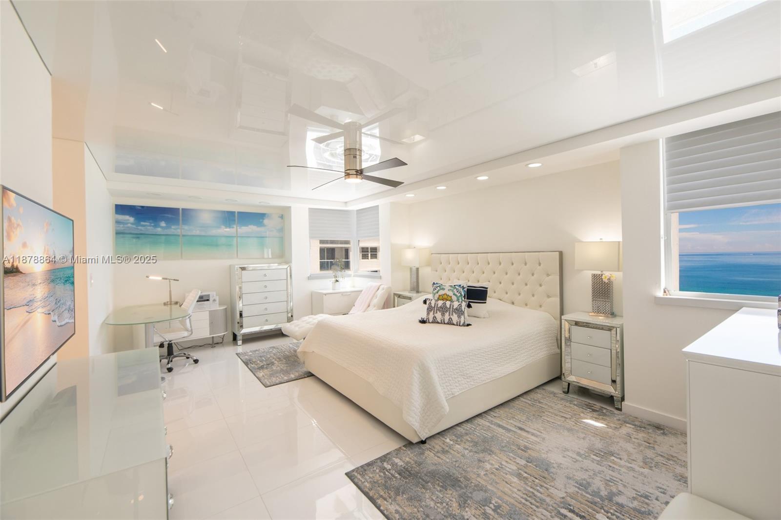 LA MER ESTATES SOUTH COND - Residential