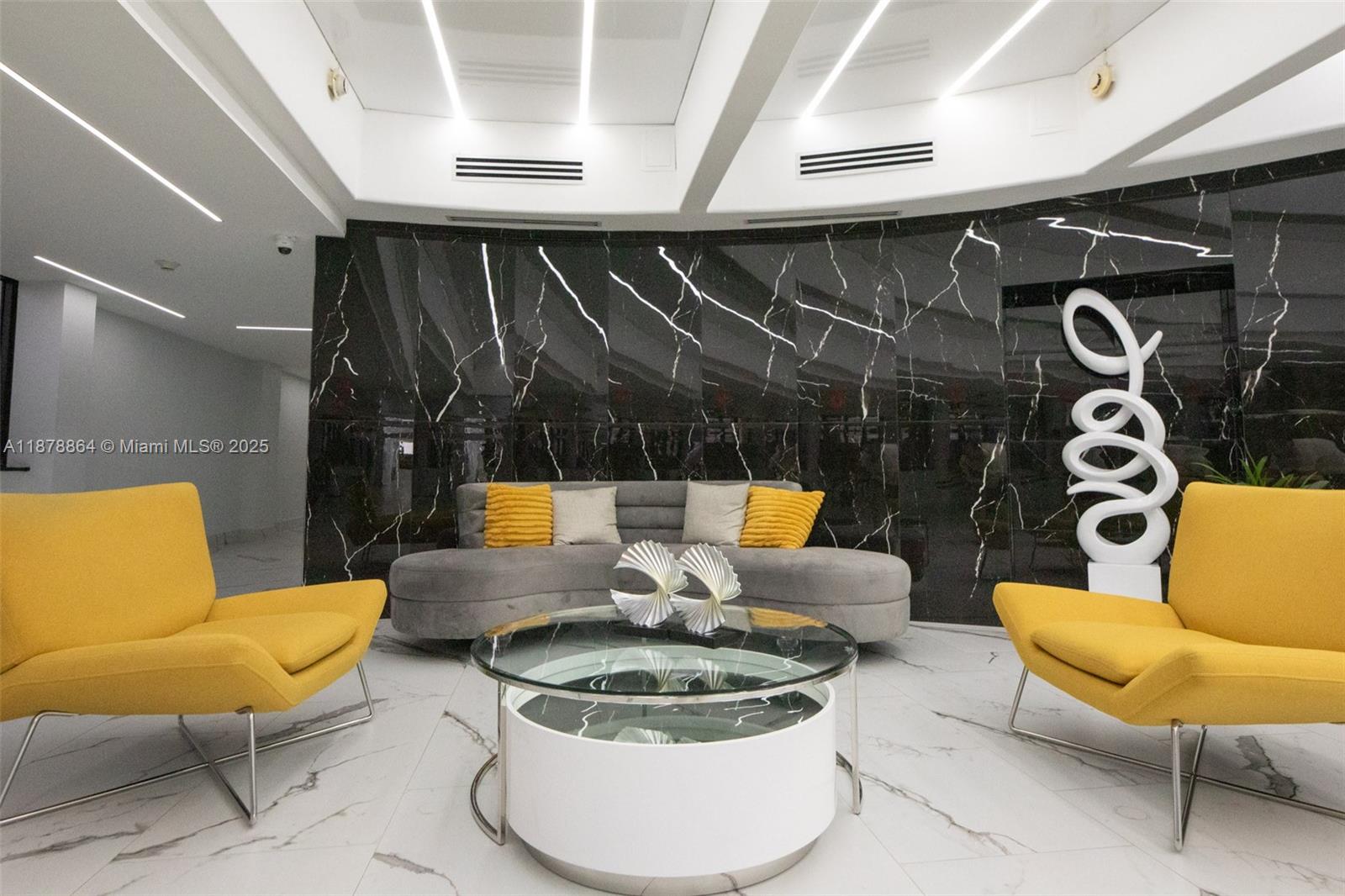 LA MER ESTATES SOUTH COND - Residential