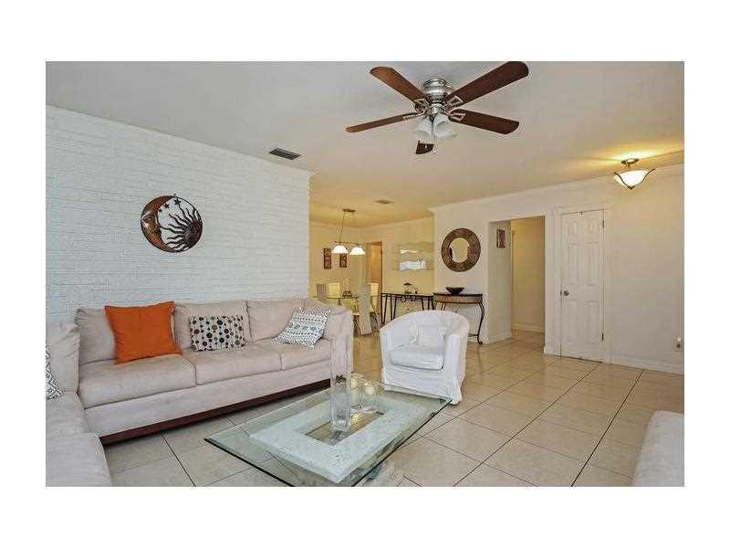 HOLLYWOOD HILLS AMEN PLAT - Residential