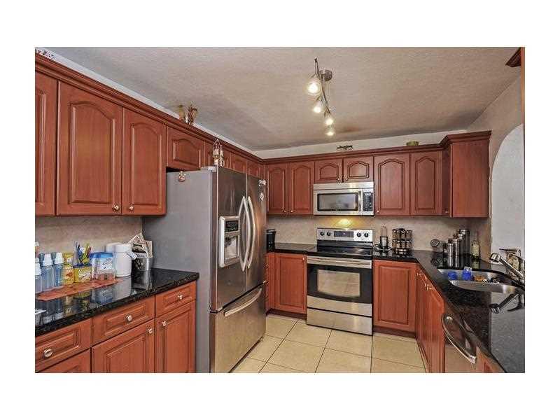 HOLLYWOOD HILLS AMEN PLAT - Residential