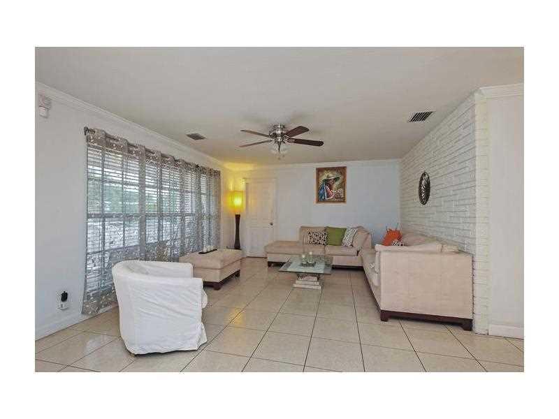 HOLLYWOOD HILLS AMEN PLAT - Residential