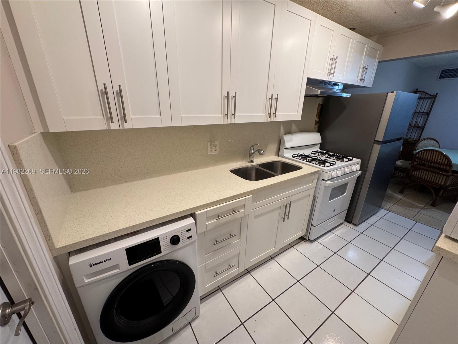 RO-MONT SOUTH CONDO F - Residential