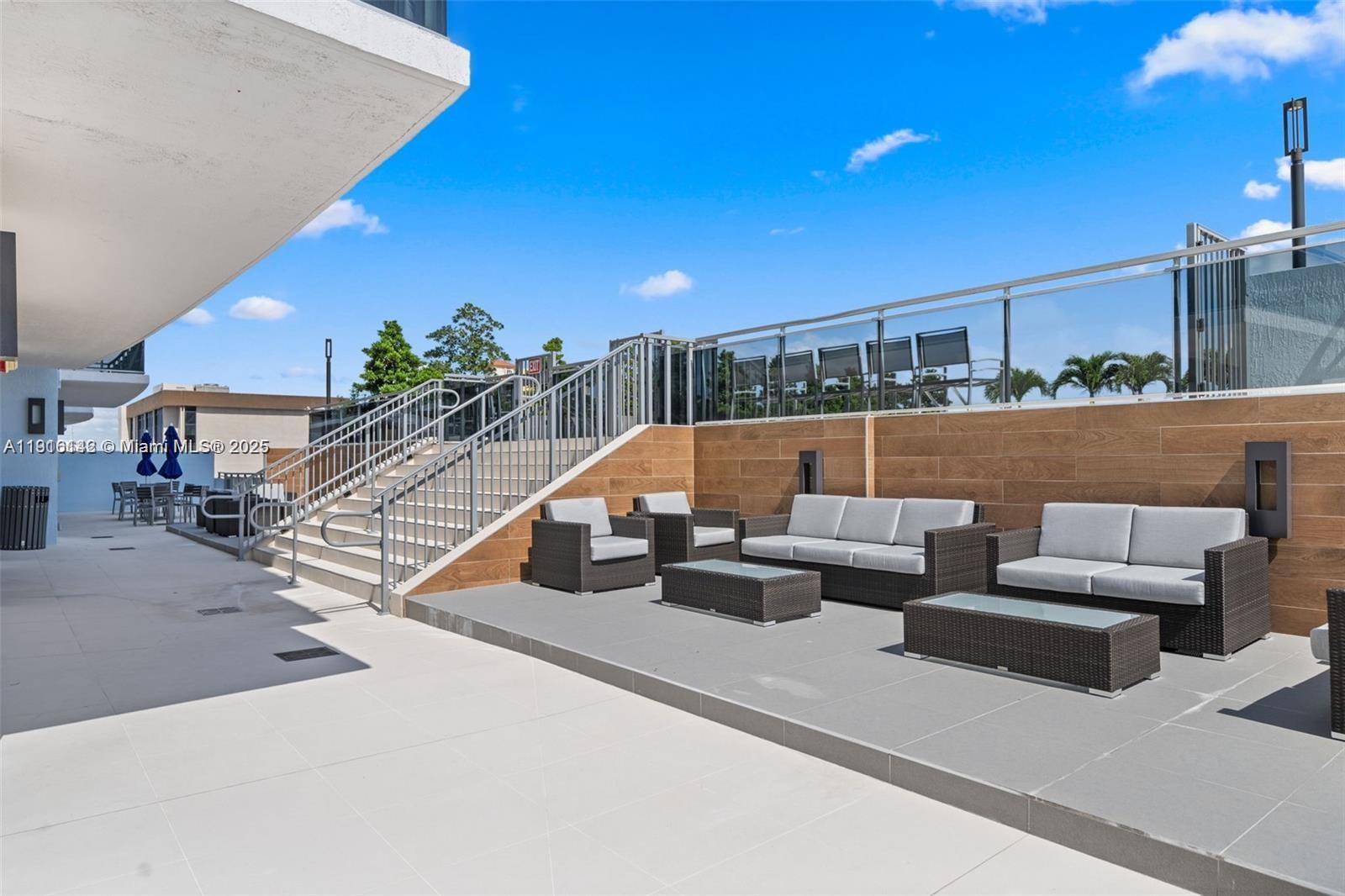 THE LEXI CONDO - Residential