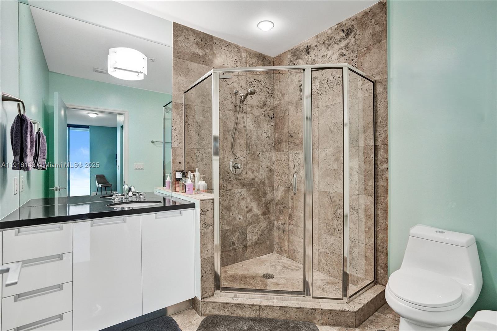 THE LEXI CONDO - Residential