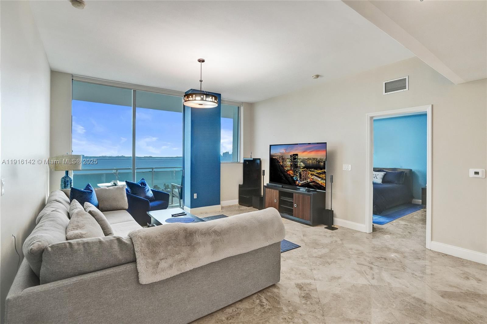 THE LEXI CONDO - Residential