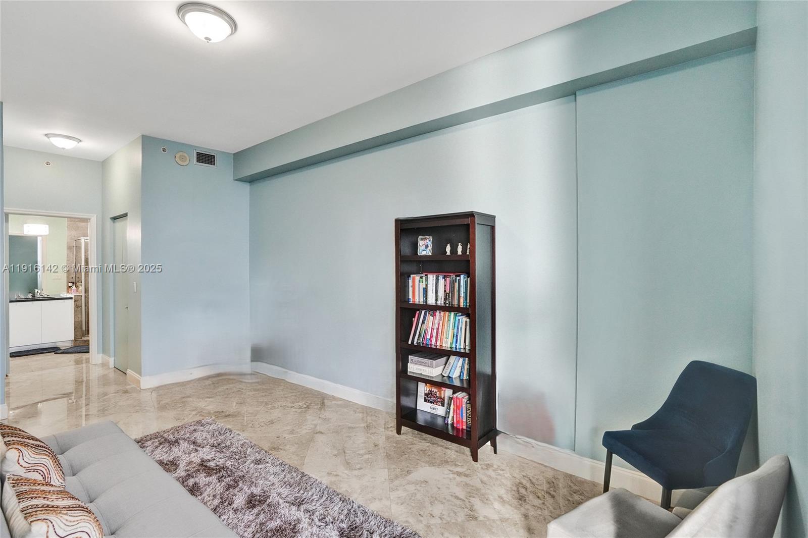 THE LEXI CONDO - Residential