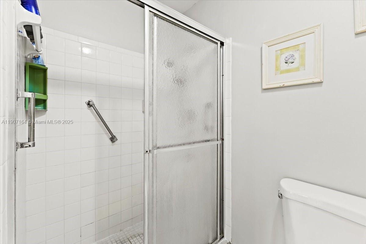 RAINBERRY BAY SEC 1 - Residential Lease