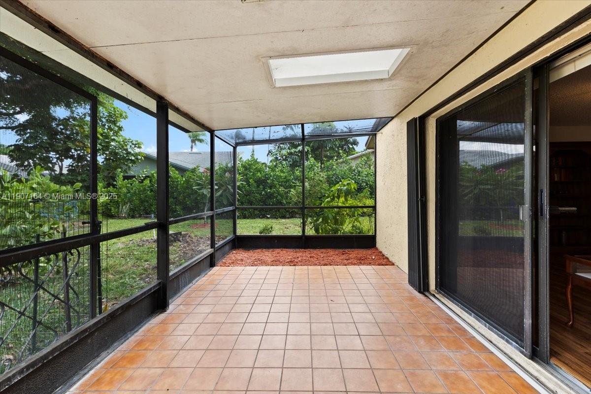 RAINBERRY BAY SEC 1 - Residential Lease