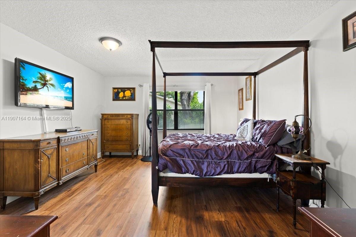 RAINBERRY BAY SEC 1 - Residential Lease