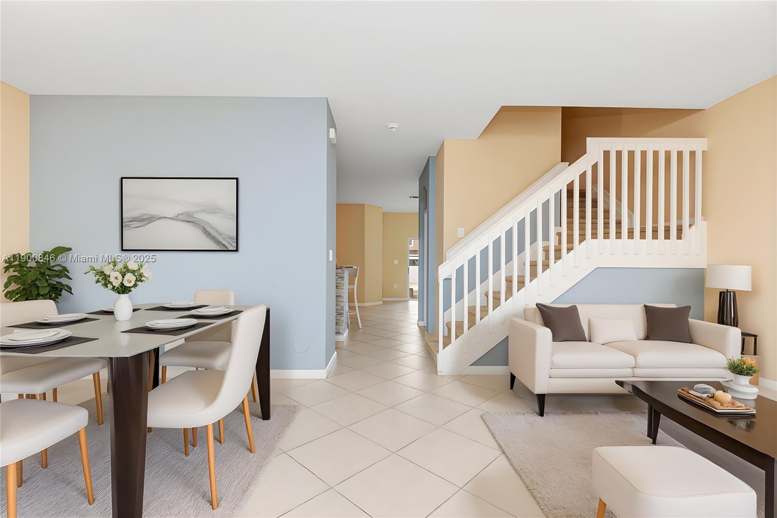 MANDARIN LAKES - Residential