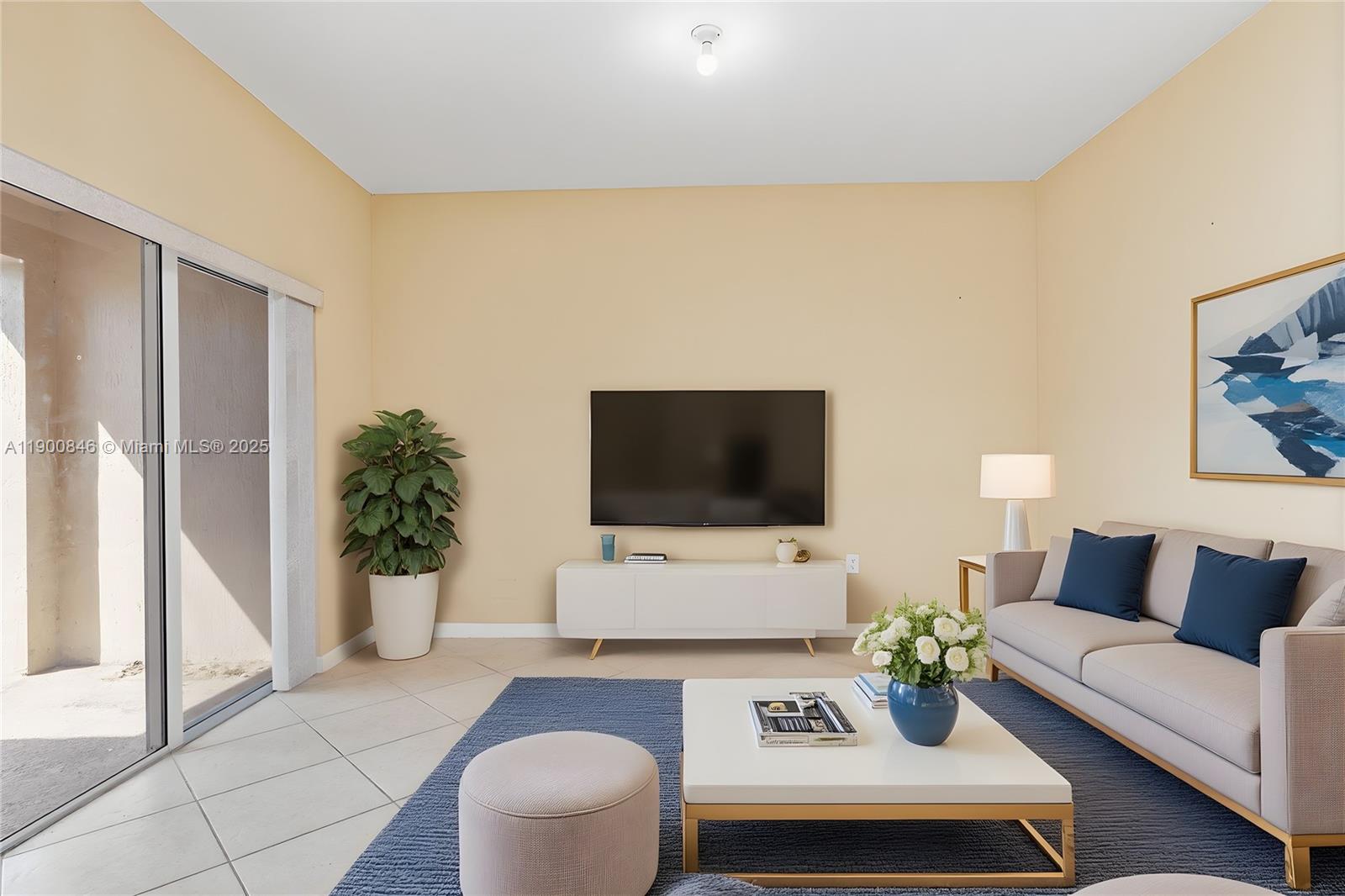 MANDARIN LAKES - Residential