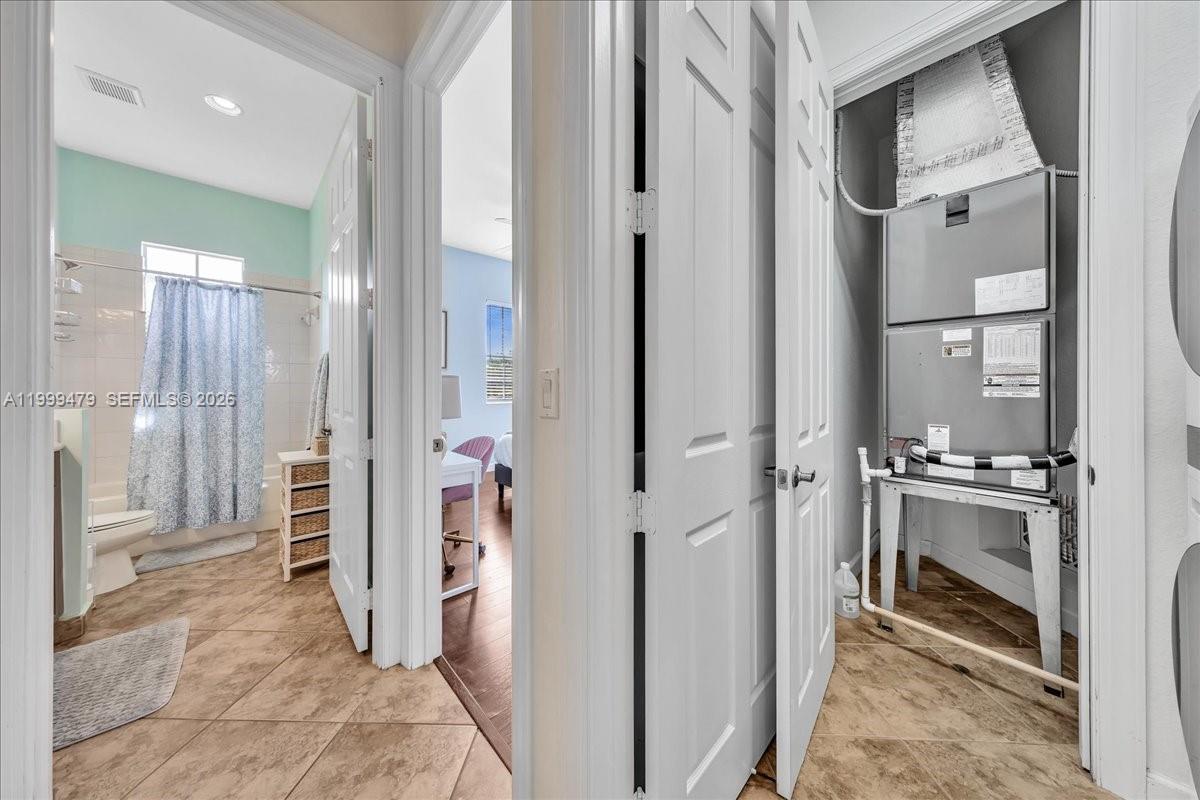 CYPRESS POINTE IV AT HERO - Residential