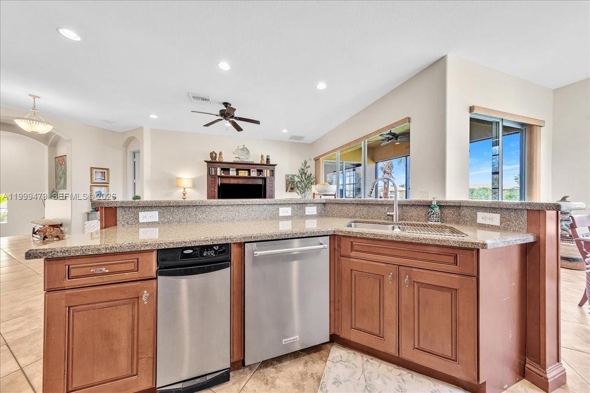 CYPRESS POINTE IV AT HERO - Residential