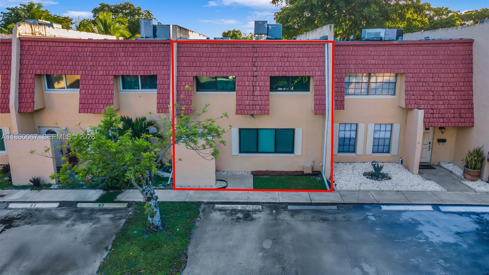 SHAKER VILLAGE PHASE 1 - Residential