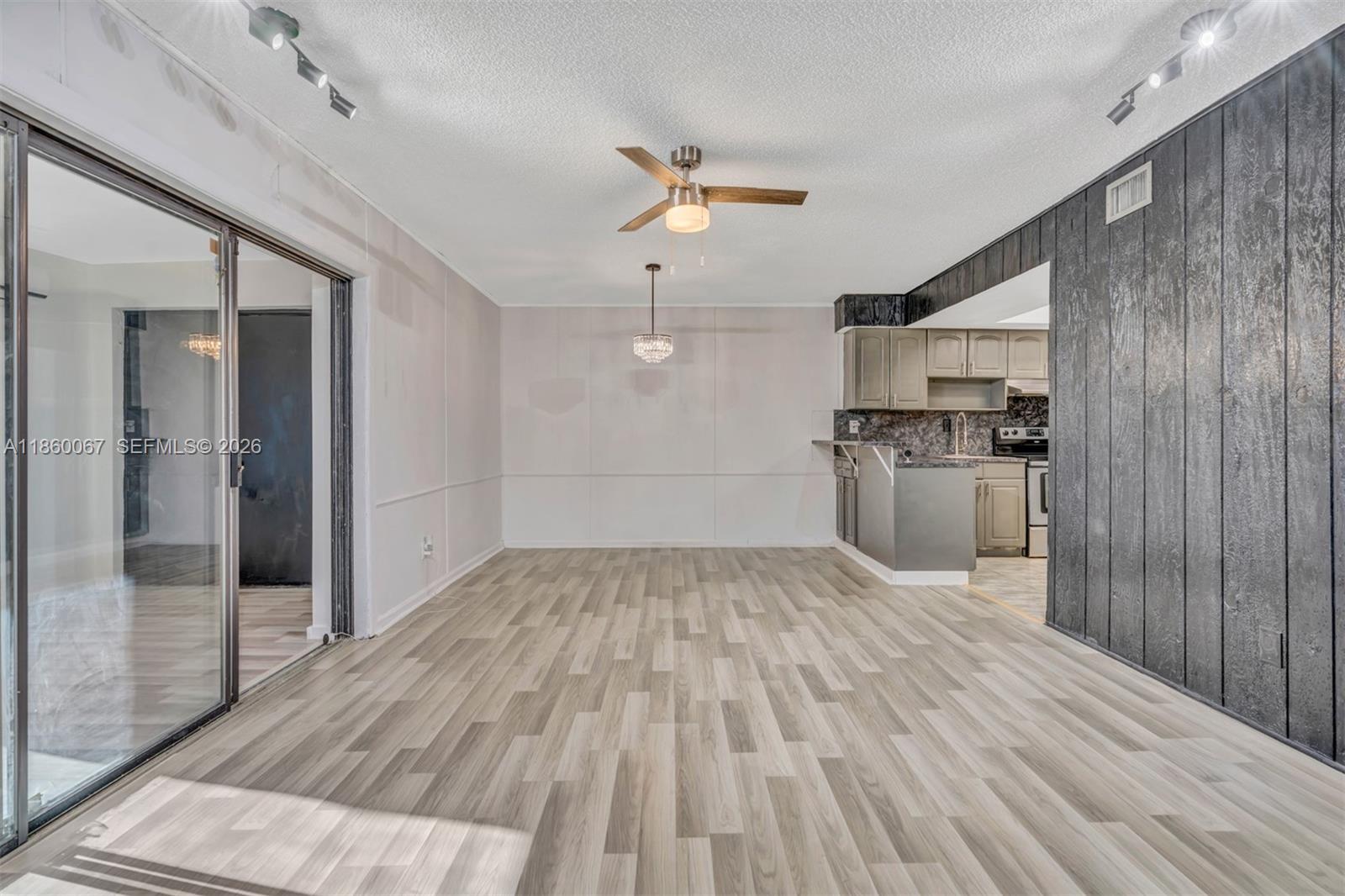 SHAKER VILLAGE PHASE 1 - Residential