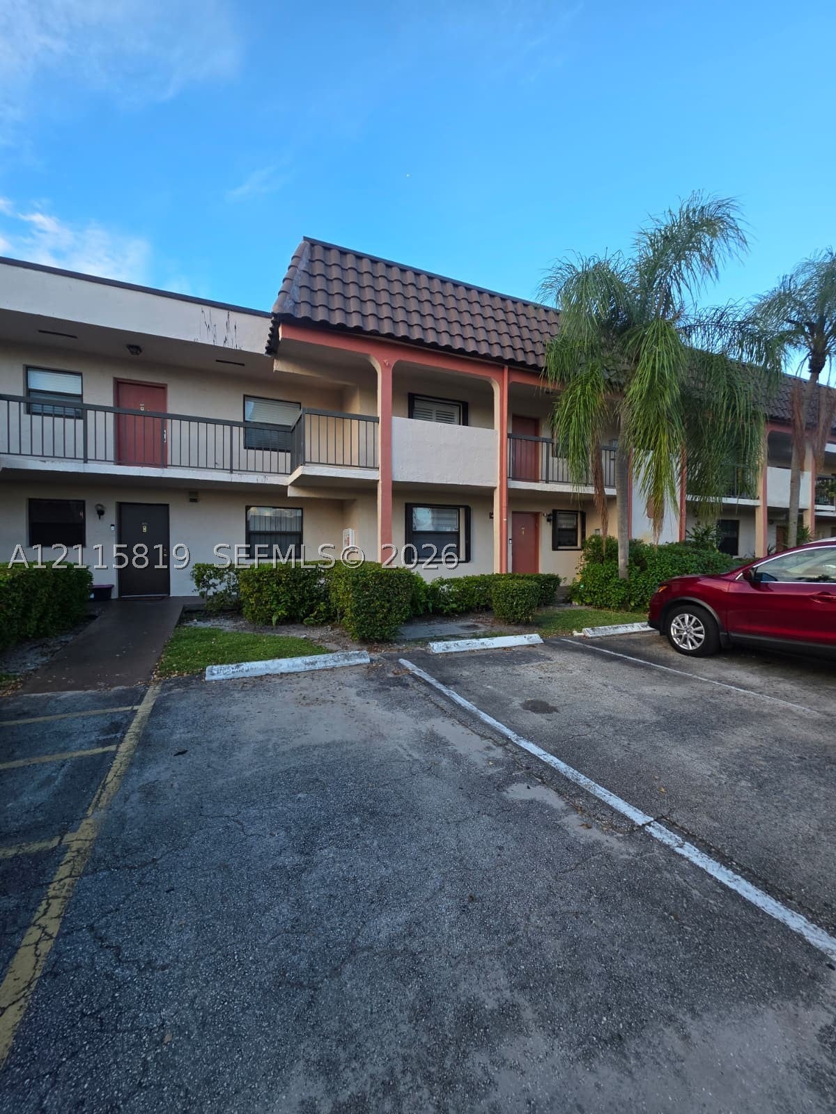 831 NE 207th Ln 2-203